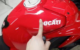 DUCATI STREETFIGHTER V4 S 2023
