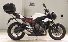 TRIUMPH STREET TRIPLE R 2018
