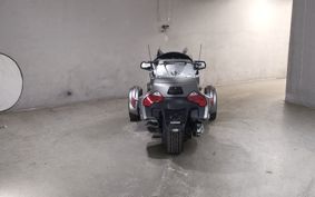 BRP CAN-AM SPIDER RT LTD ..