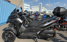 YAMAHA TRICITY 300 ABS SH15J