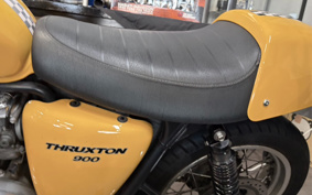 TRIUMPH THRUXTON 2006 TJ9042
