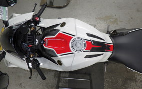 YAMAHA YZF-R1 2022 RN65J