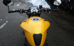 TRIUMPH STREET TRIPLE RS 2024 HDA614