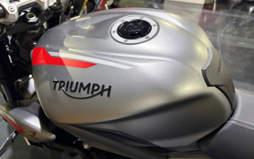 TRIUMPH STREET TRIPLE R 2020 HDA544