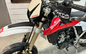 HUSQVARNA SM250R