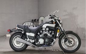 YAMAHA VMAX 2002 VP15