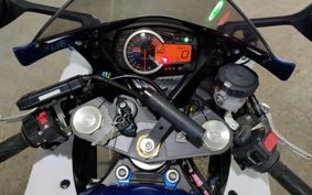 SUZUKI GSX-R750 2015 C4111