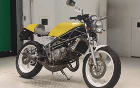 YAMAHA SDR200 2002 2TV