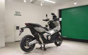 HONDA X-ADV 750 2025 RH21