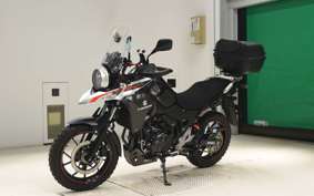 SUZUKI Vｽﾄﾛｰﾑ250A