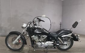 YAMAHA DRAGSTAR 250 VG02J