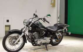 YAMAHA DRAGSTAR 250 VG02J