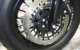 MOTO GUZZI V9 BOBBER 2018