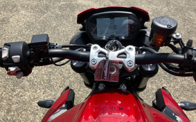 TRIUMPH  TRIUMPH  STREET  TRIPLE RS 2024 HDA614