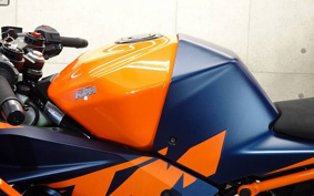 KTM 390 RC 2022 JYJ40