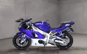 YAMAHA YZF-R1 2000 RN04