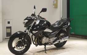SUZUKI GSR250