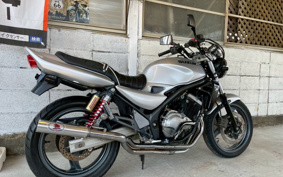 SUZUKI GSX250 ZR250C