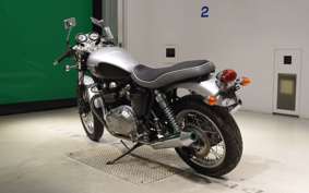 TRIUMPH THRUXTON 900 2005