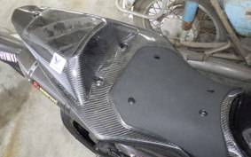 YAMAHA YZF-R1