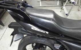 SUZUKI GSR250
