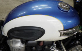 TRIUMPH BONNEVILLE T100 2016