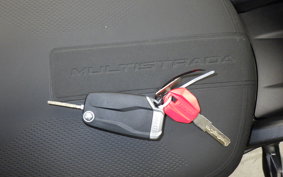 DUCATI MULTISTRADA V4S 2025