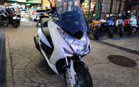 YAMAHA MAJESTYS SG28J