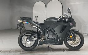 HONDA CBR600RR 2024 PC40