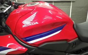 HONDA CBR650R E-Clutch 2025 RH17