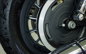 HARLEY XL883N 2013