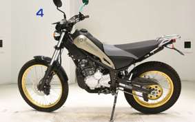 YAMAHA TRICKER DG32J