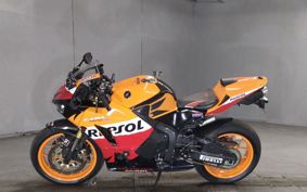 HONDA CBR600RR PC40