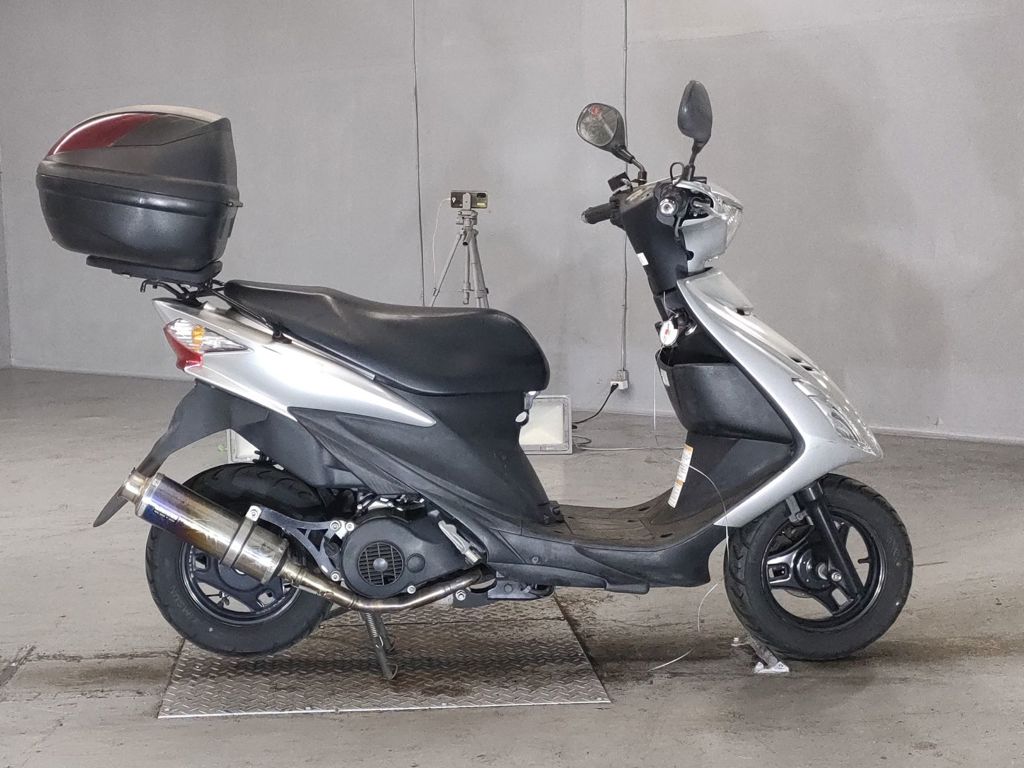 Фото Suzuki ADDRESS V125 с японского аукциона