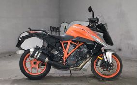 KTM 1290 SUPER  DUKE GT V6940
