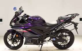 YAMAHA YZF-R3 2023 RH21J