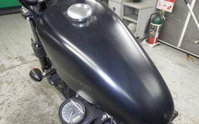 HARLEY XL883N 2011