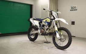 HUSQVARNA FE250 2025