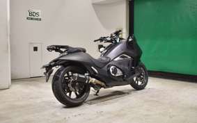 HONDA NM4 VULTUS -01 2015 RC82