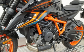 KTM 1290S-DUKE-R 2025 V3940