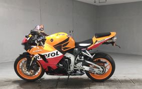 HONDA CBR600RR 2013 PC40