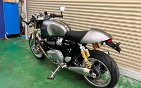 TRIUMPH THRUXTON 1200 R 2017 DAD72H