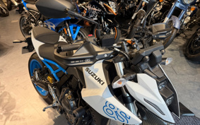 SUZUKI GSX-8S 2023 EM1AA