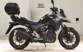 SUZUKI Vｽﾄﾛｰﾑ250A 1998