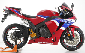 HONDA CBR600RR 2024 PC40