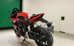 HONDA CBR650R E-Clutch 2025 RH17