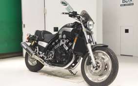 YAMAHA VMAX 2001