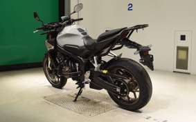 HONDA CB650R E-Clutch 2025 RH17