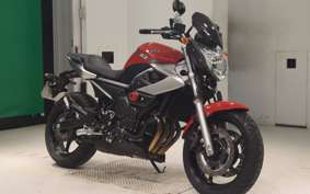 YAMAHA XJ6 N 2011