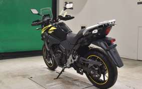SUZUKI Vｽﾄﾛｰﾑ250